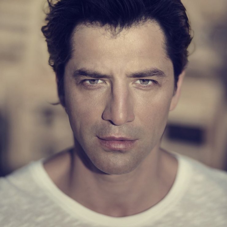 Σάκης Ρουβάς: Το μήνυμά του για τις ευρωεκλογές [εικόνες]