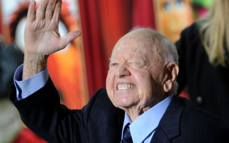 Πέθανε ο Μίκι Ρούνεϊ 