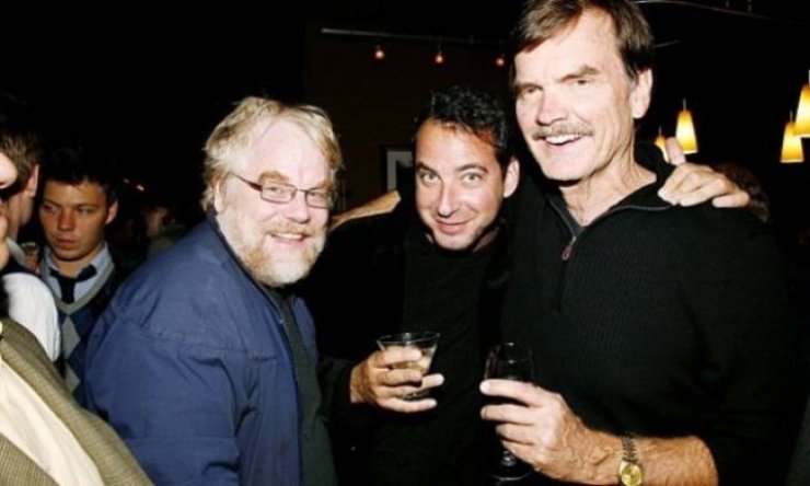  Philip Seymour Hoffman: Ο σεναριογράφος που βρήκε το πτώμα του δηλώνει εραστής του