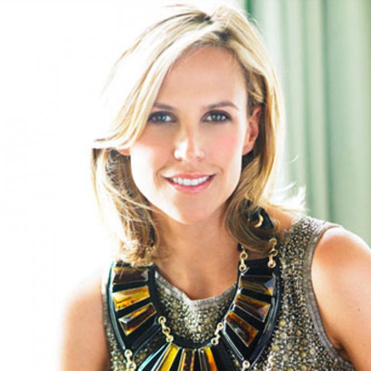 Η Tory Burch σε προσκαλεί να παρακολουθήσεις το show s/ 2013 live!