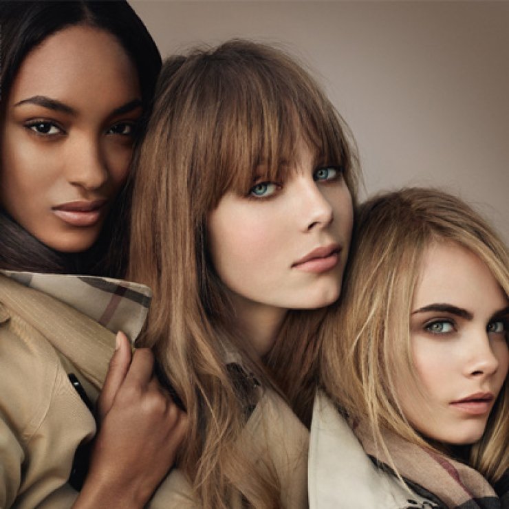 Backstage από τη νέα καμπάνια Burberry