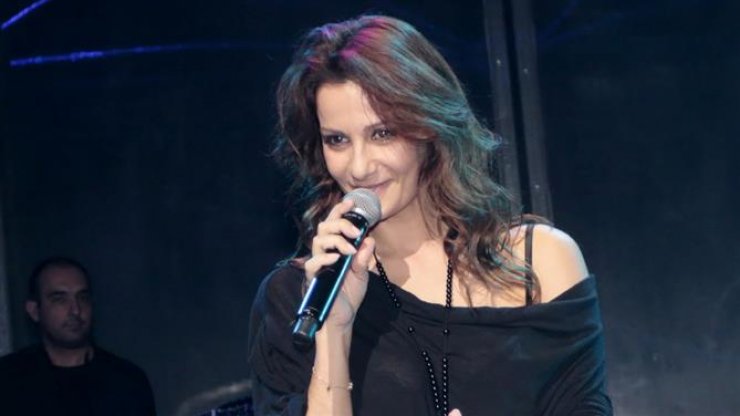 "Just the two of us": Η Ολυμπίου είχε κλείσει, αλλά η συμφωνία χάλασε λόγω... Μακρυπούλια