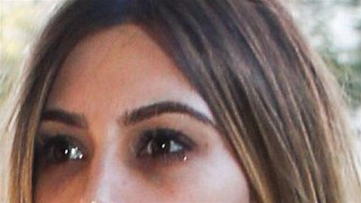 Οι τεράστιοι μαύροι κύκλοι από τα ξενύχτια μαρτυρούν, πως το μωρό της την κρατάει άυπνη!