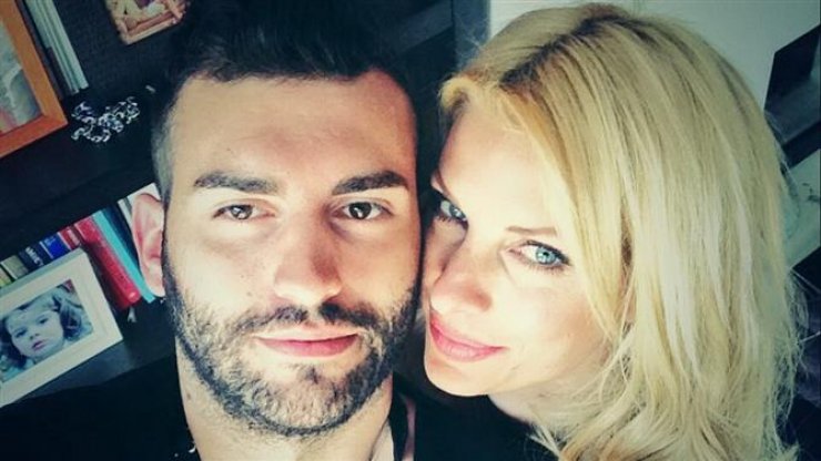 Ελένη Μενεγάκη - Θοδωρής Μισόκαλος: Πως ευχήθηκαν στην μητέρα του για την ονομαστική της γιορτή