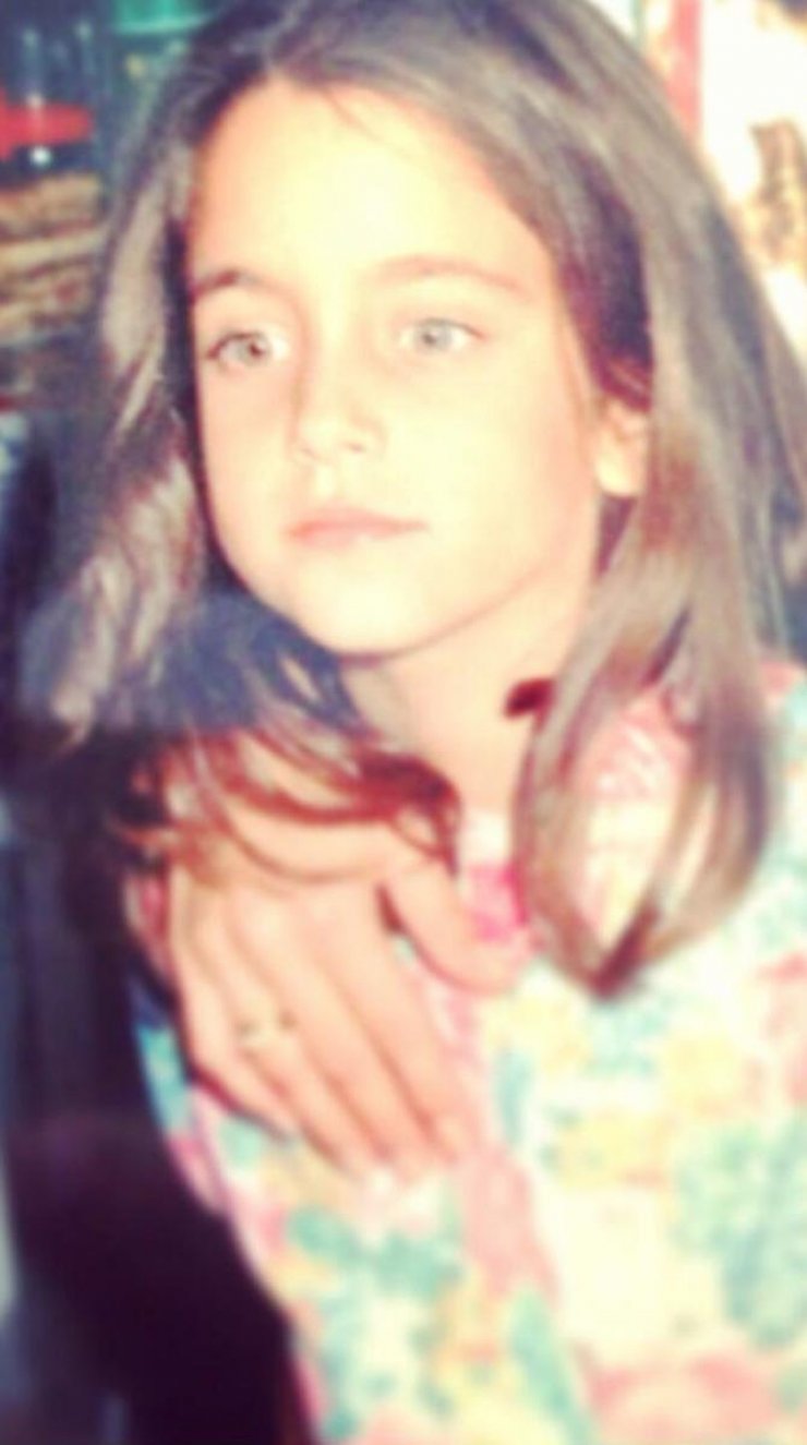 Ποια γνωστή Ελληνίδα είναι στη φωτογραφία; 