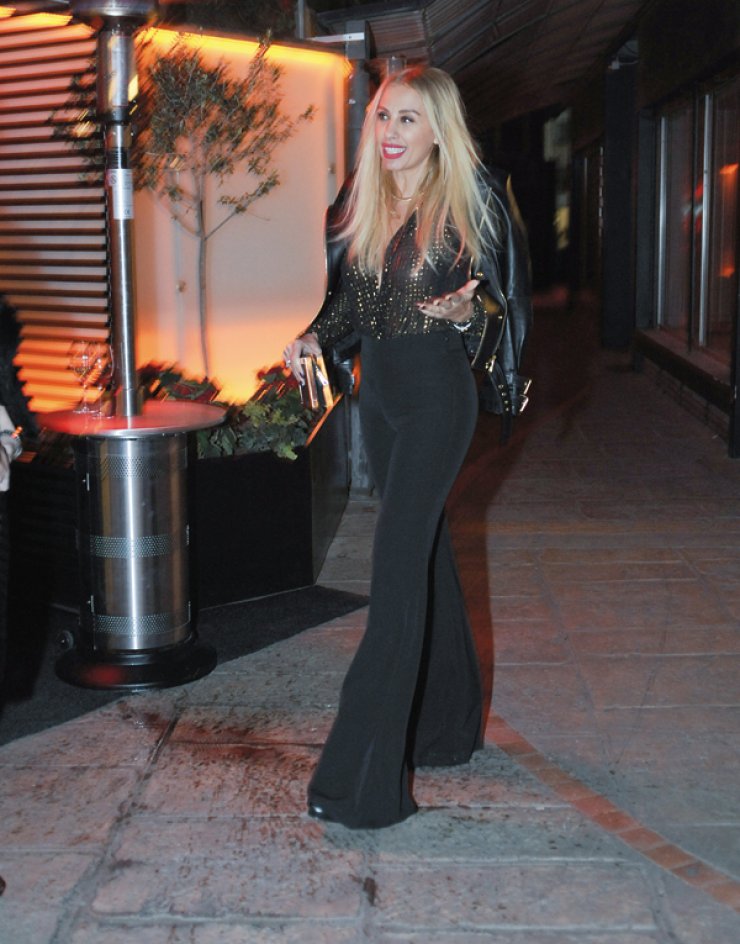 Γωγώ Μαστροκώστα: Το ταξίδι – έκπληξη στην Κύπρο για την κουμπάρα της Στάλω Ηλία