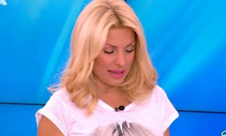  Η Μενεγάκη «έσφαξε με το γάντι» την Καλλιμούκου on air!