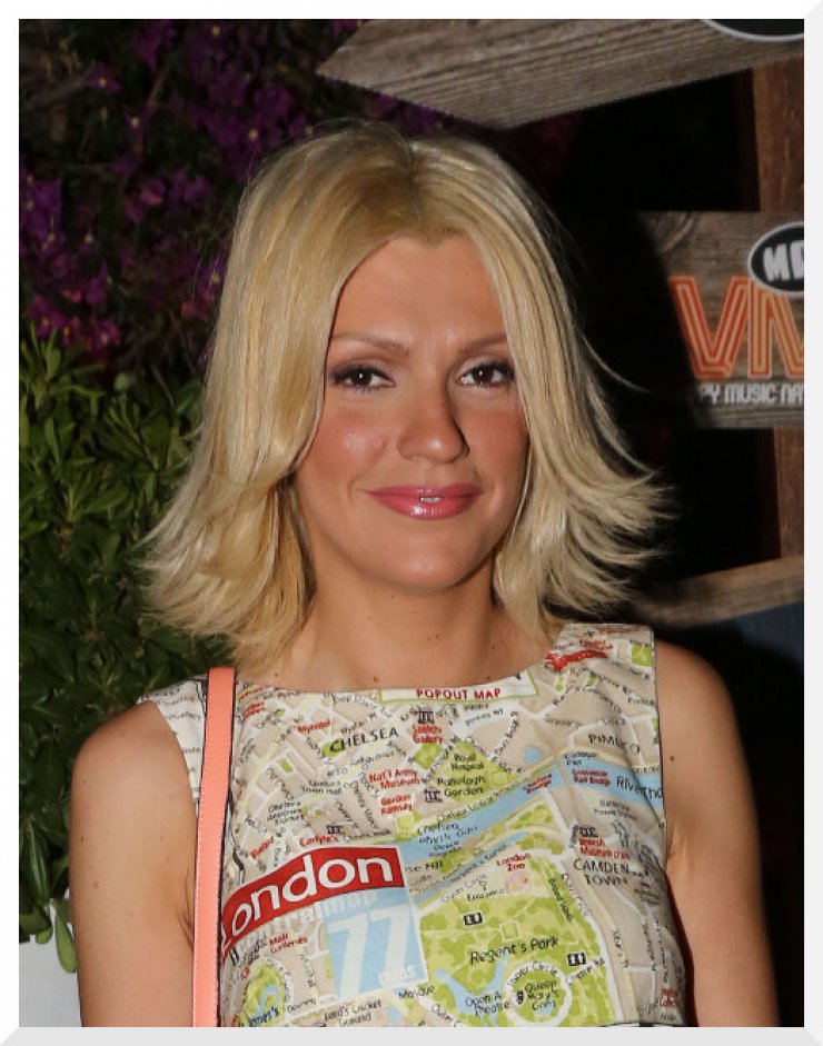 Σάσα Σταμάτη: "Αν κάνω στον Μουτσινά μασάζ στην καράφλα του με τα β@ζι@ μου, θα αλλάξει γνώμη" [βίντεο]