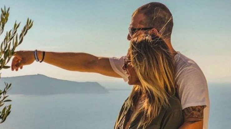 Γιώργος Νεοφύτου: Τα συγκινητικά λόγια για τη σύζυγό του on air! [βίντεο]