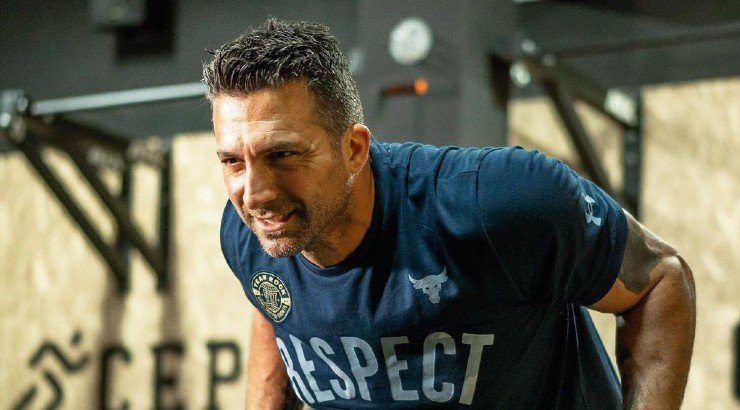 Κυριάκος Πελεκάνος: "Ραγίζει" καρδιές η ανάρτηση πέντε χρόνια μετά τον θάνατο της μητέρας του