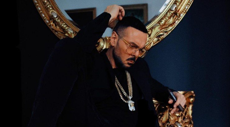 Νίκος Βουρλιώτης: “Έχουμε χωρίσει έναν χρόνο και μένουμε μαζί”