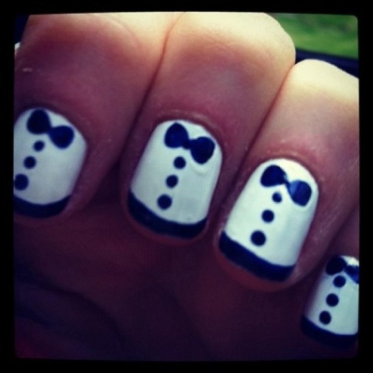 Ποια είναι η star με τα πιο περίεργα manicure;