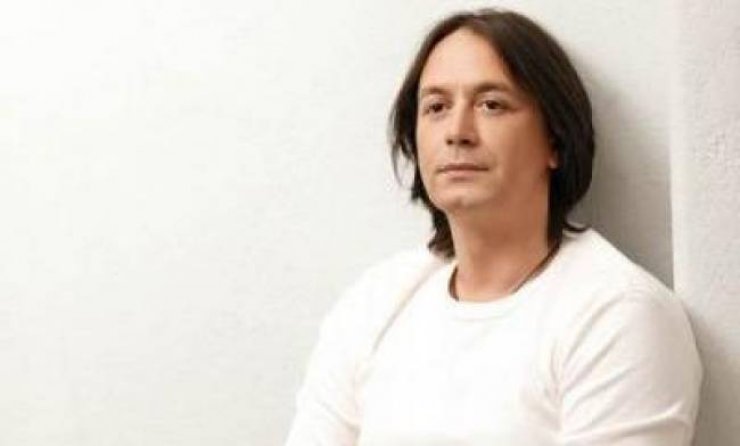 «Δεν δουλεύω σε σχήμα γιατί δεν ξεπέρασα το θάνατο του Μητροπάνου»