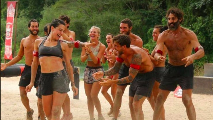 Survivor: Αυτός είναι ο πρώτος έρωτας στη κόκκινη παραλία! 