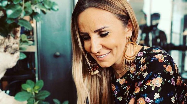 Γιώτα Δαμιανού: Έπεσε σε κενό στο πεζοδρόμιο και την έψαχνε ο σύζυγός της! [βίντεο]