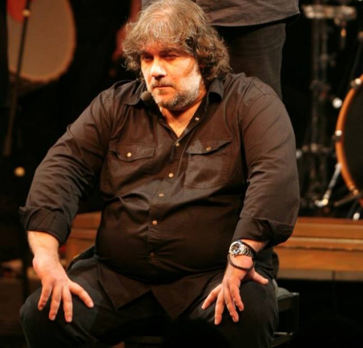 Σταρόβας για Μπουλά: Αν δεν έπαιζε μουσική θα είχε φύγει νωρίτερα