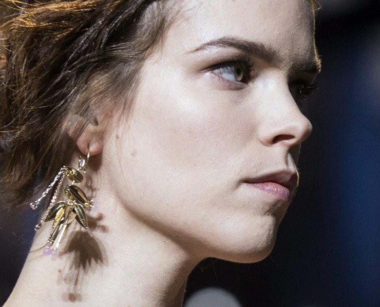 Dior Haute Couture: Με παριζιάνικο αέρα [εικόνες]