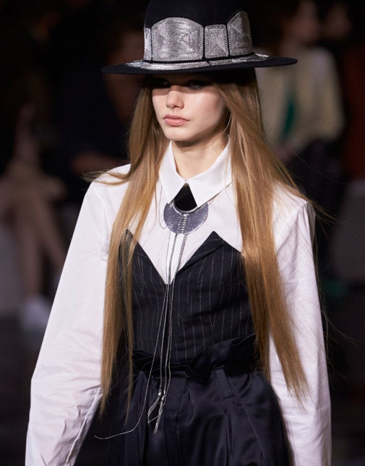 Όσα είδαμε στο fashion show του H&M Studio στο Παρίσι [εικόνες & βίντεο]