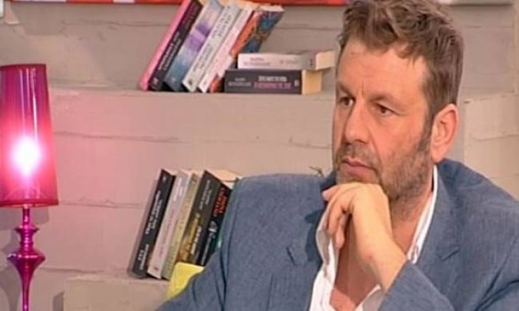  Η ερώτηση που έφερε σε αμηχανία τον Γκλέτσο και ζήτησε από τον Λιάγκα να μην απαντήσει [ βίντεο]