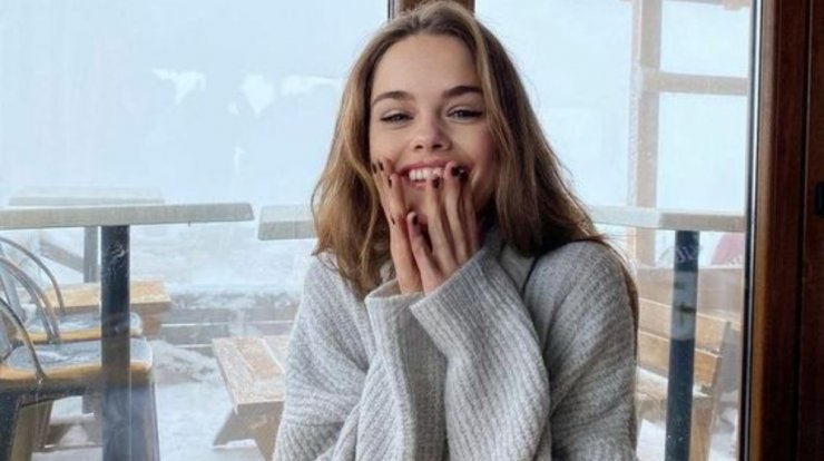 Mirror nails: To nail trend που υιοθετούν τώρα οι beauty insiders