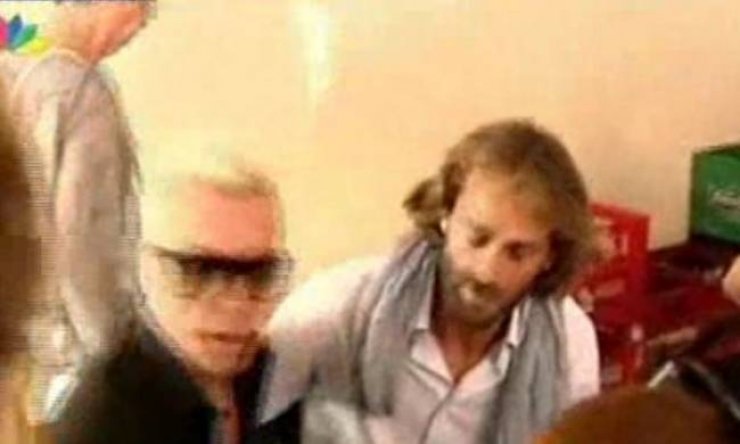 H πρώτη δημόσια εμφάνιση του Τεό Θεοδωρίδη και τα δάκρυα του Τάκη Ζαχαράτου! [βίντεο]