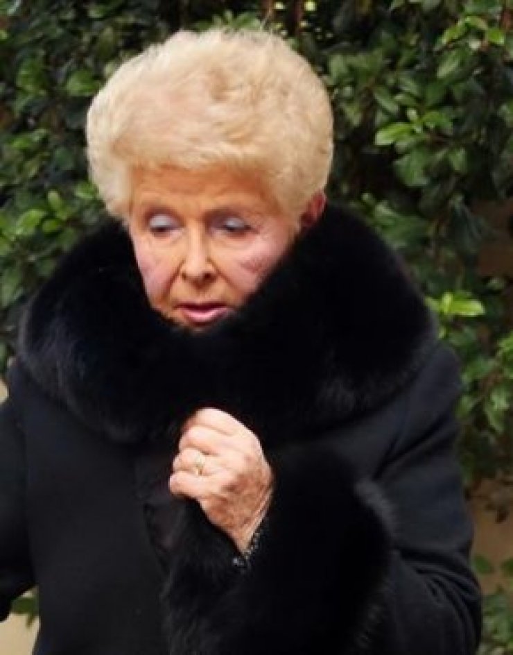 H ανάρτηση της Βέφας στο Facebook μετά το θάνατο της 2ης κόρης της [εικόνες]