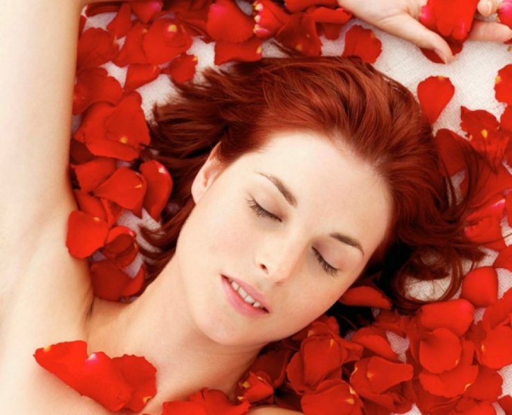 Ένα υπέροχο και ρομαντικό χτένισμα για την ημέρα του Αγίου Βαλεντίνου!