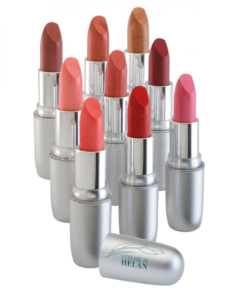 Ενυδατικό κραγιόν: Με κερί μέλισσας, βιταμίνες C και Ε και φίλτρα UV