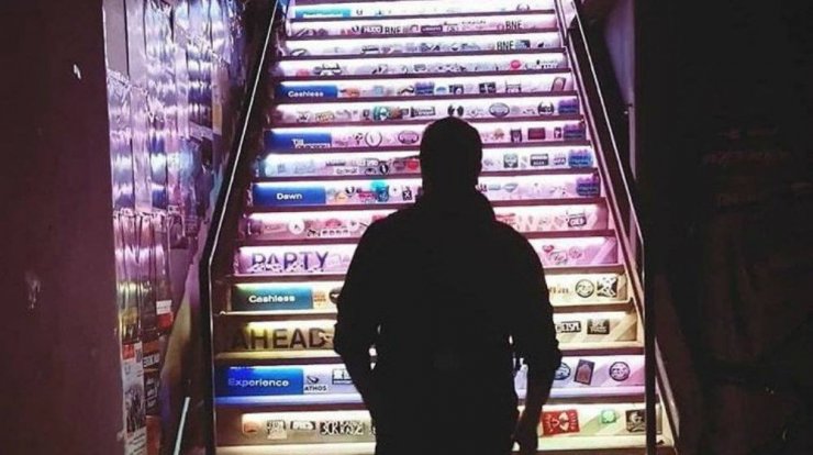 Ηθοποιός για το star system της Κύπρου δηλώνει: “Nα κάτσουν την μάππα χαμαί”