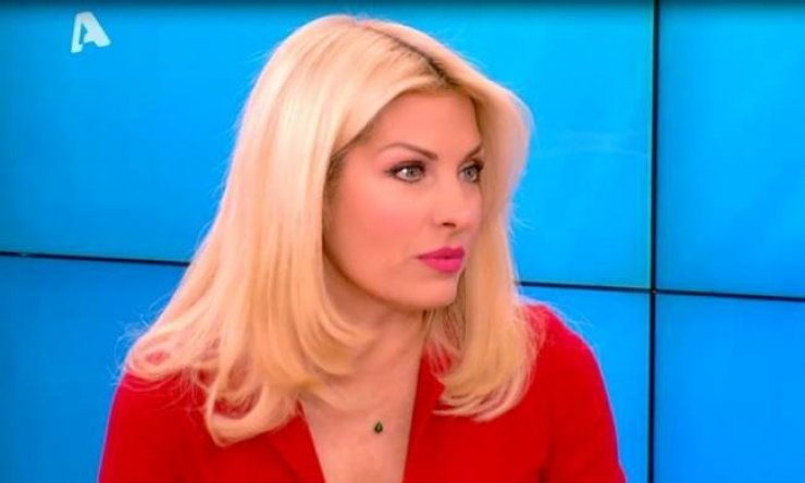 Συνεργάτιδα της Μενεγάκη την αποκάλεσε on air: «Σκύλα! Δοσίλογη!»