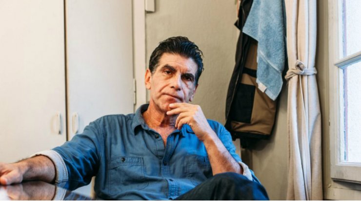 Γιάννης Μπέζος: Μάθετε ποια πασίγνωστη ηθοποιός που έχουν παίξει μαζί σε σειρά είναι ανιψιά του!