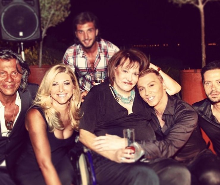 Μαίρη Χρονοπούλου: Έκλεισε τα 80 και το γιόρτασε!