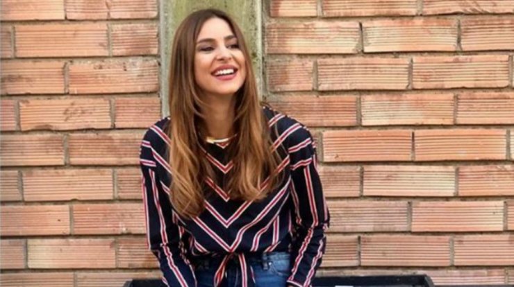 Δεν πιστεύαμε στα μάτια μας. Δείτε την Κωνσταντίνα Ευριπίδου να χορεύει τσιφτετέλι σε έξαλλους ρυθμούς 