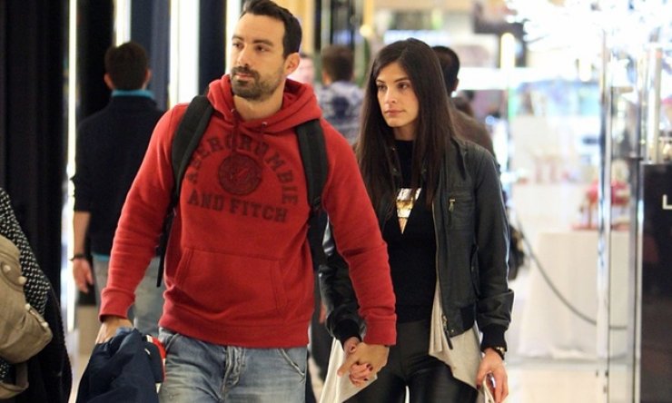 Απίστευτο! Τι έκανε η Χριστίνα Μπόμπα για να βρεθεί στον Άγιο Δομίνικο κοντά στο σύντροφό της Σάκη Τανιμανίδη