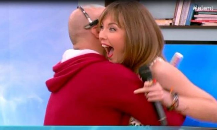  Το πλάνο που δεν ήθελε συνεργάτιδα της Μενεγάκη να «προβληθεί»! [video]