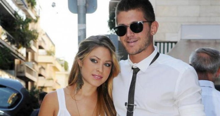 Η κοπέλα του Τόμας δε θα βρίσκεται στην κηδεία του!