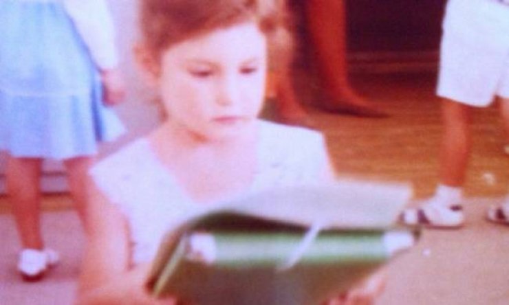 Αναγνωρίζετε τα τσαχπίνικο κοριτσάκι;