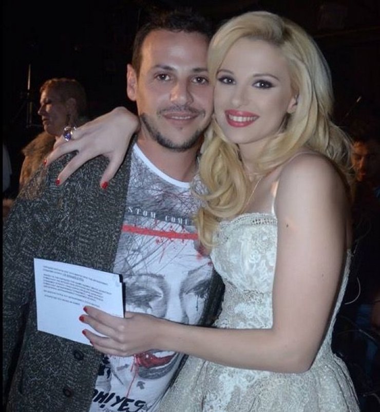 Άγρια επίθεση του αδερφού της Αριστοτέλους σε Mega και Star Κύπρος: "Λαμπρόν να σας κάψει..."