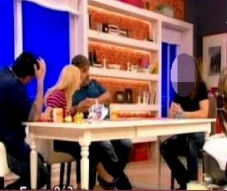 Γνωστός Έλληνας αποκάλυψε πως προσπάθησαν να τον μαχαιρώσουν! [βίντεο]