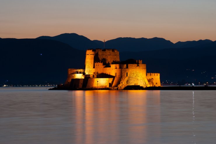 Ναύπλιο: Γραφικός Προορισμός