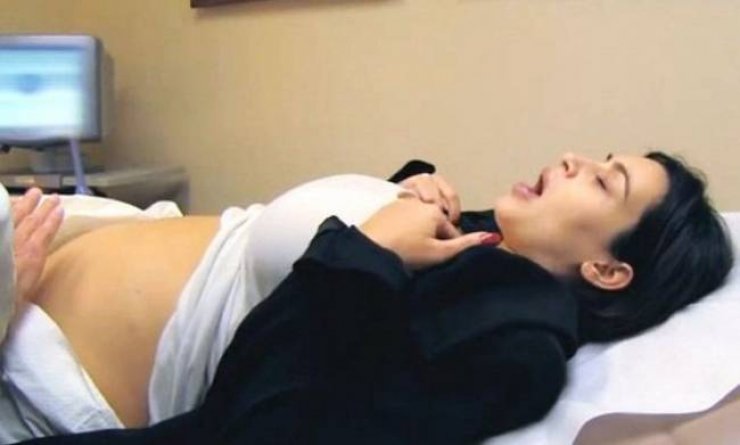 Kim Kardashian: Με αφόρητους πόνους στο νοσοκομείο