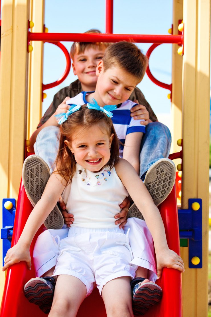 Aφήστε τα παιδιά σας να παίξουν