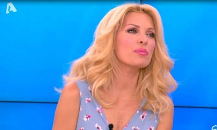 Τρελό Γέλιο! Το απίστευτο σαρδάμ της Ελένης Μενεγάκη!