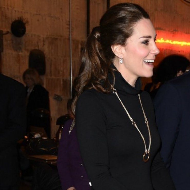 Η Kate Middleton επέλεξε φόρεμα που κοστίζει μόνο... 99 δολάρια! Πού θα το βρεις;