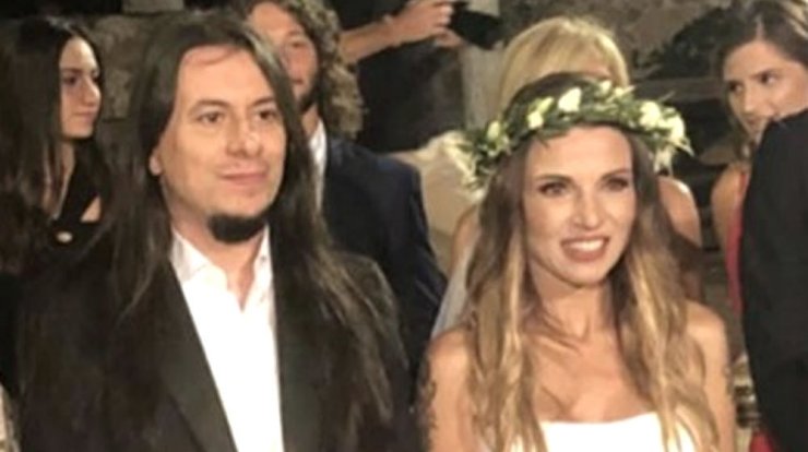 Ευρυδίκη – Μπομπ Κατσιώνης: Ο παραμυθένιος γάμος τους και η τούρτα που "έκλεψε" τις εντυπώσεις!