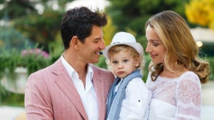 Απλά υπέροχος! Δείτε τον μικρό γιο Ρουβά – Ζυγούλη να ποζάρει στα χιόνια!