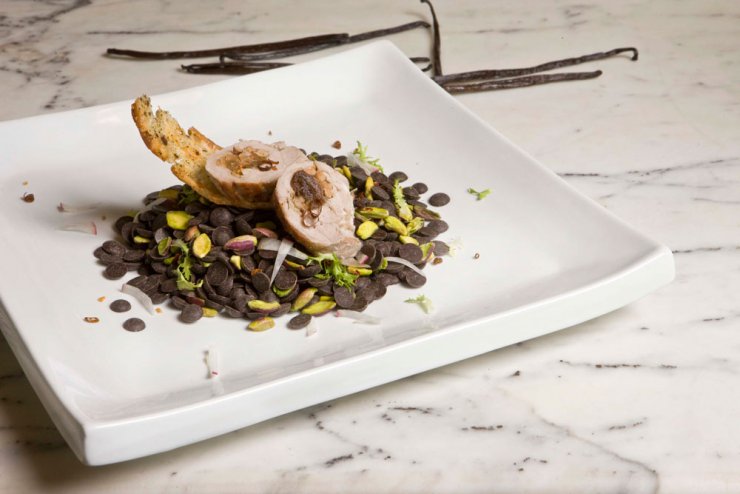 Ψαρονέφρι γεμιστό με κυδώνι, κάσιους και σαλάτα απο παντζάρια