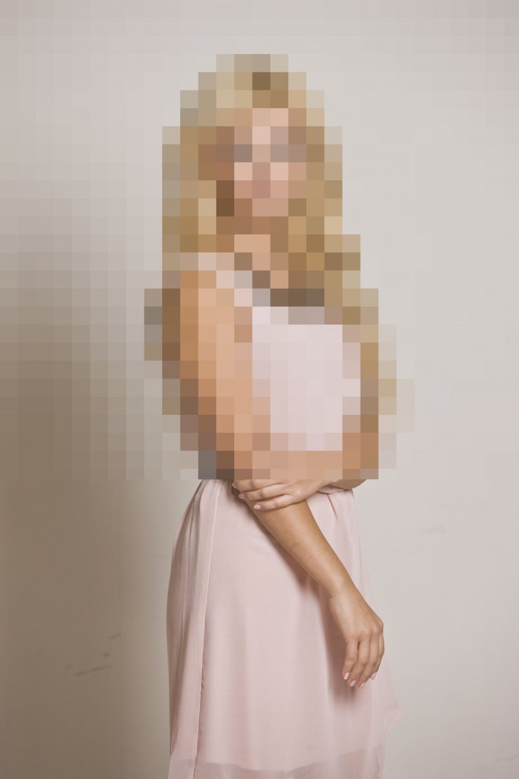 Ερωτικό τρίγωνο: Ποια Κύπρια ηθοποιός έπιασε στα πράσα το σύζυγό της με την αδερφή της;