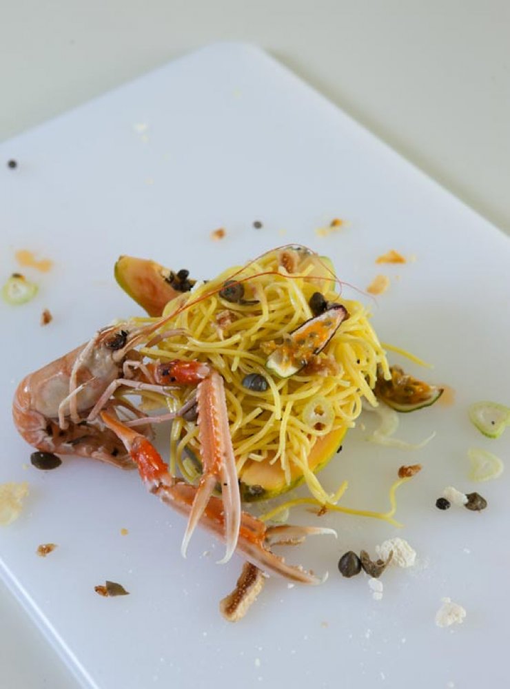 Ταλιολίνι σε παπάγια με καραβίδες