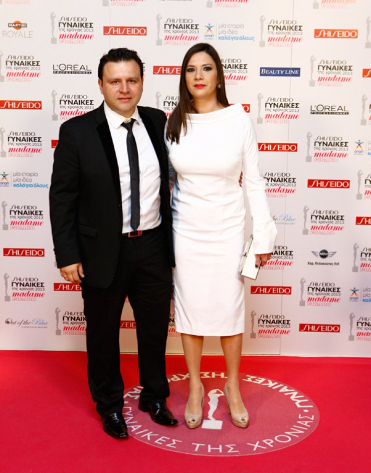 Σταματάρης - Κενεβέζου: Σε παραλία της Σκιάθου με τον γιο τους! [εικόνα]